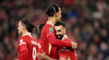 هل تعيق الإصابة تكريم محمد صلاح قبل وداع ليفربول؟.. رد حاسم من فان دايك